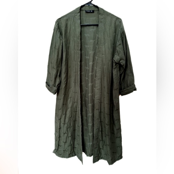 Titika Kimono, lightweight comfortable athletic cardigan/kimono. Army green. - Picture 5 of 8
